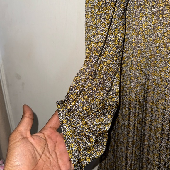 Zara Long Sleeve Dress - Picture 4 of 11